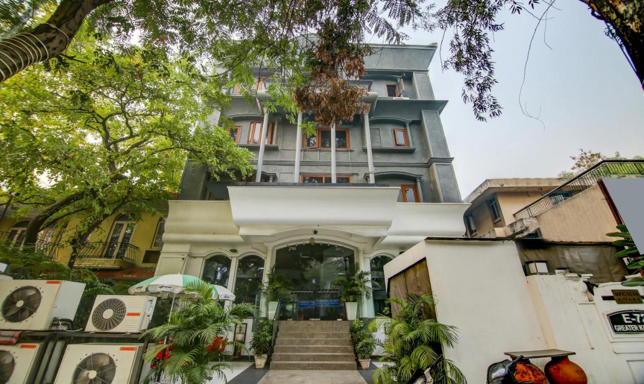 Capital O 12075 Hotel Regalia Retreat New Delhi Extérieur photo